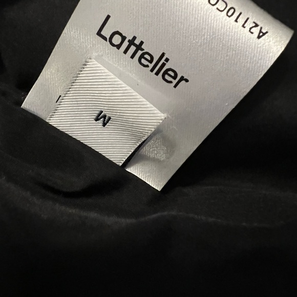 NWOT Lattelier Cropped down Puffer - Picture 5 of 7